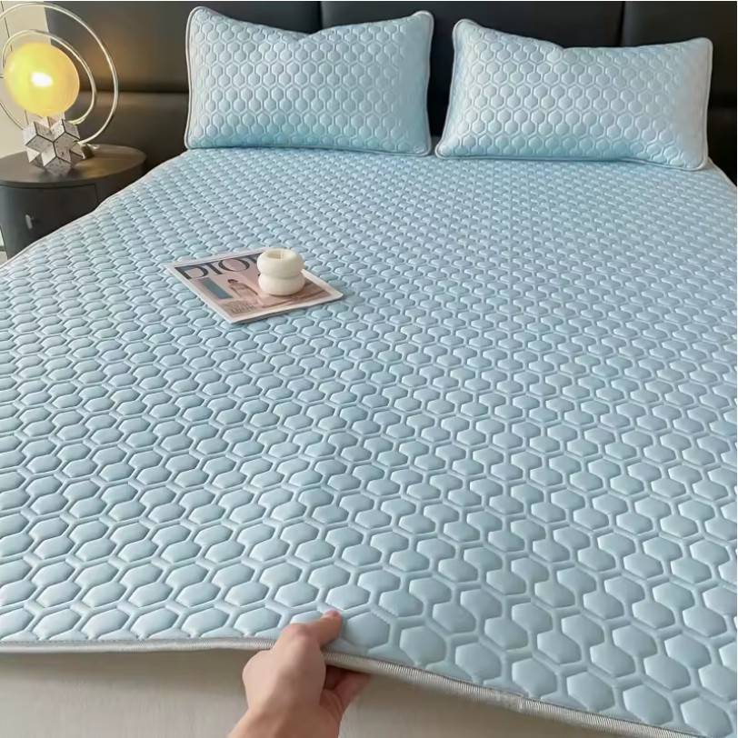 Thickened Latex Cooling Bed Mat – Breathable Ice Silk Fabric with Pillowcases - Image 7