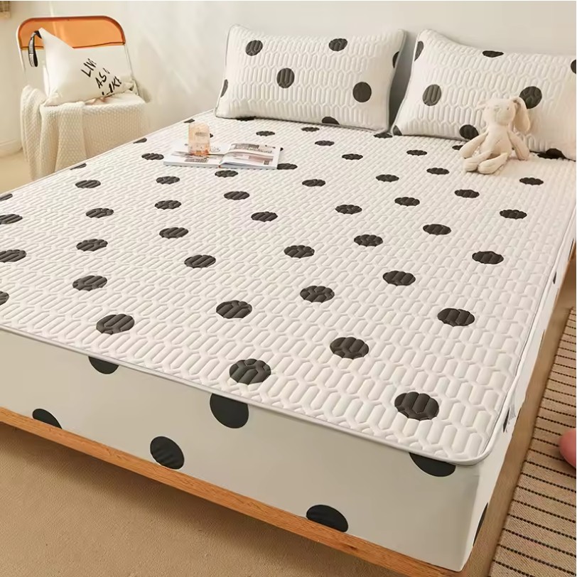 Natural Latex Summer Cooling Mat – Thick Ice Silk Mattress Cover with Pillowcase - Image 5